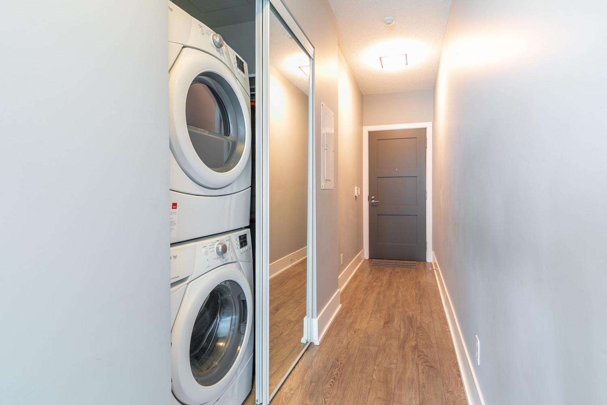 Globalstay Modern Downtown Apartment تورونتو المظهر الخارجي الصورة