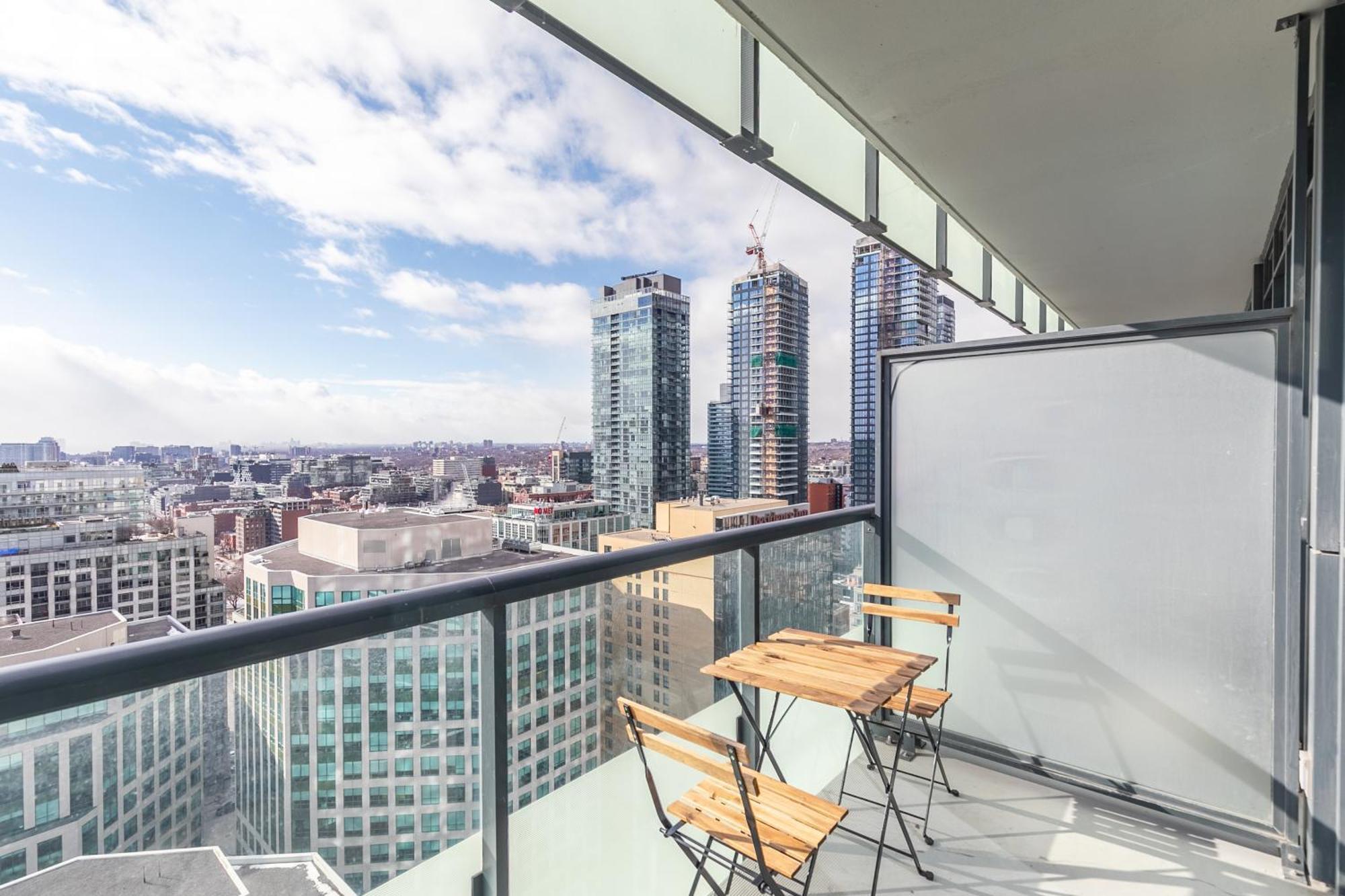 Globalstay Modern Downtown Apartment تورونتو المظهر الخارجي الصورة