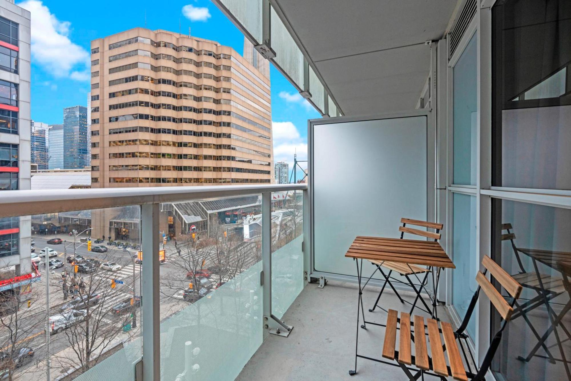 Globalstay Modern Downtown Apartment تورونتو المظهر الخارجي الصورة