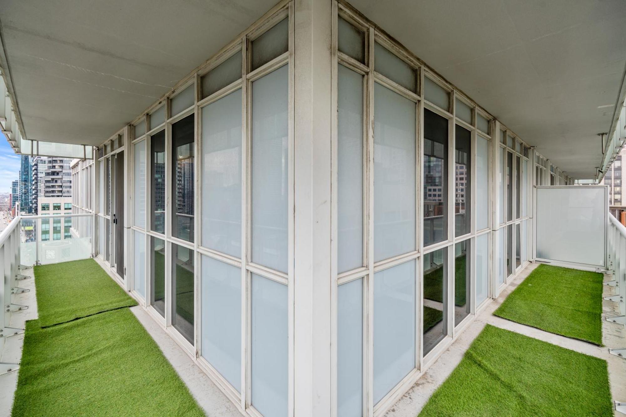 Globalstay Modern Downtown Apartment تورونتو المظهر الخارجي الصورة